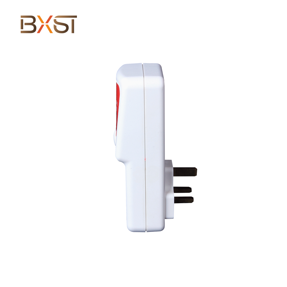 BXST TV Guard UK Plug အလိုအလျောက်ဗို့အားဗို့အားအလိုအလျောက် Plug သည် V187-D